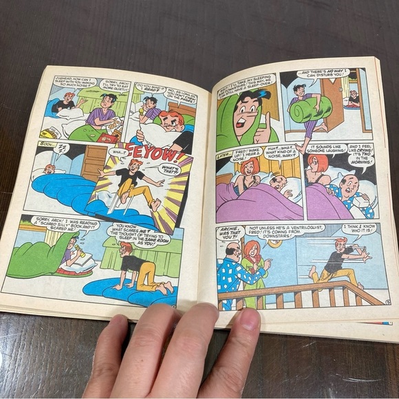 Vintage Archie Comic Book! Excellent condition - Picture 5 of 9